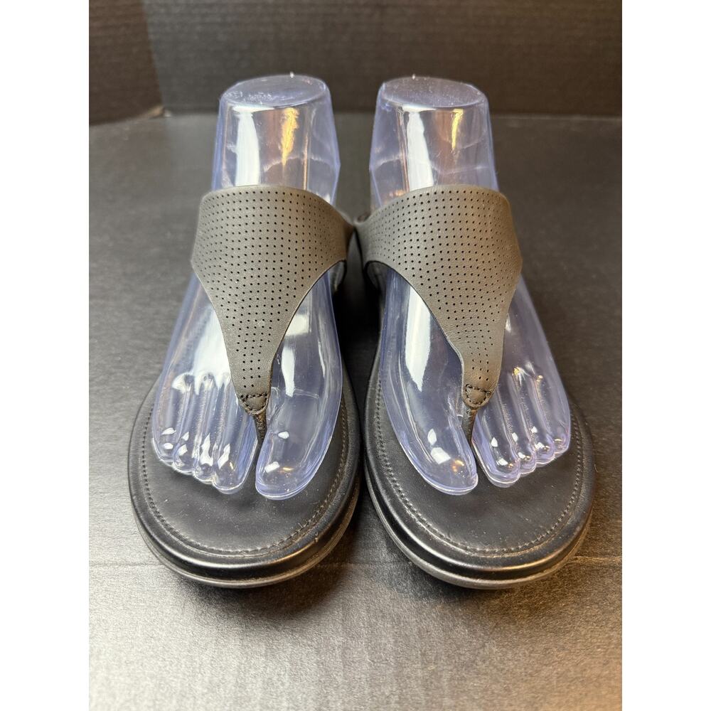 FitFlop Banda Sandals Women's Sz 7 Black Leather Comfort Thong Flip Flop Wedge - Picture 4 of 10